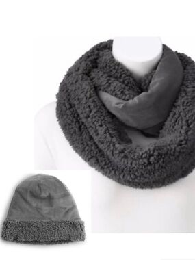 Cuddl Duds Reversible Double Plush Velour with Sherpa Infinity Scarf and Hat
